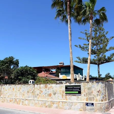 Semesterbostad Noa *